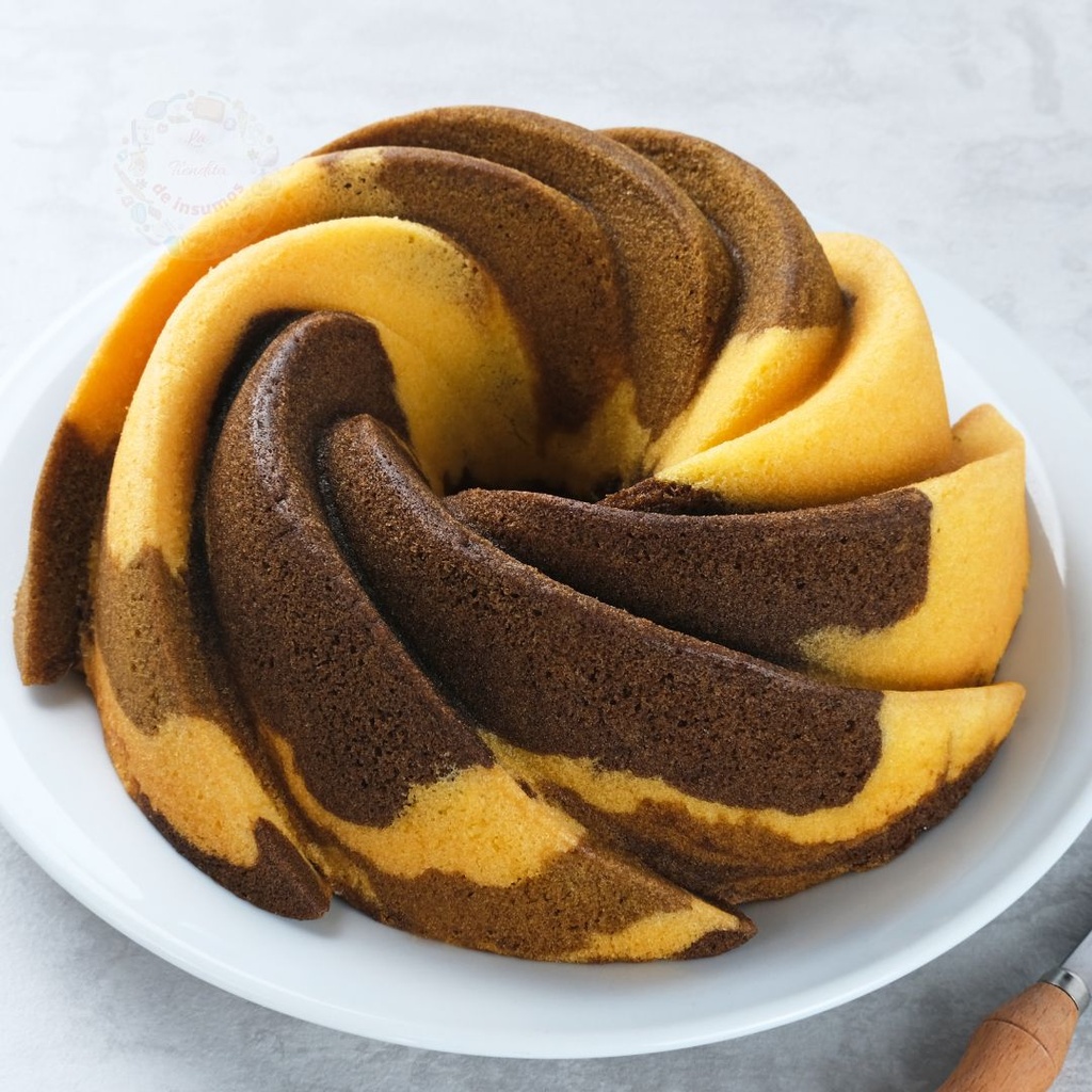 Bundt cakes.jpg